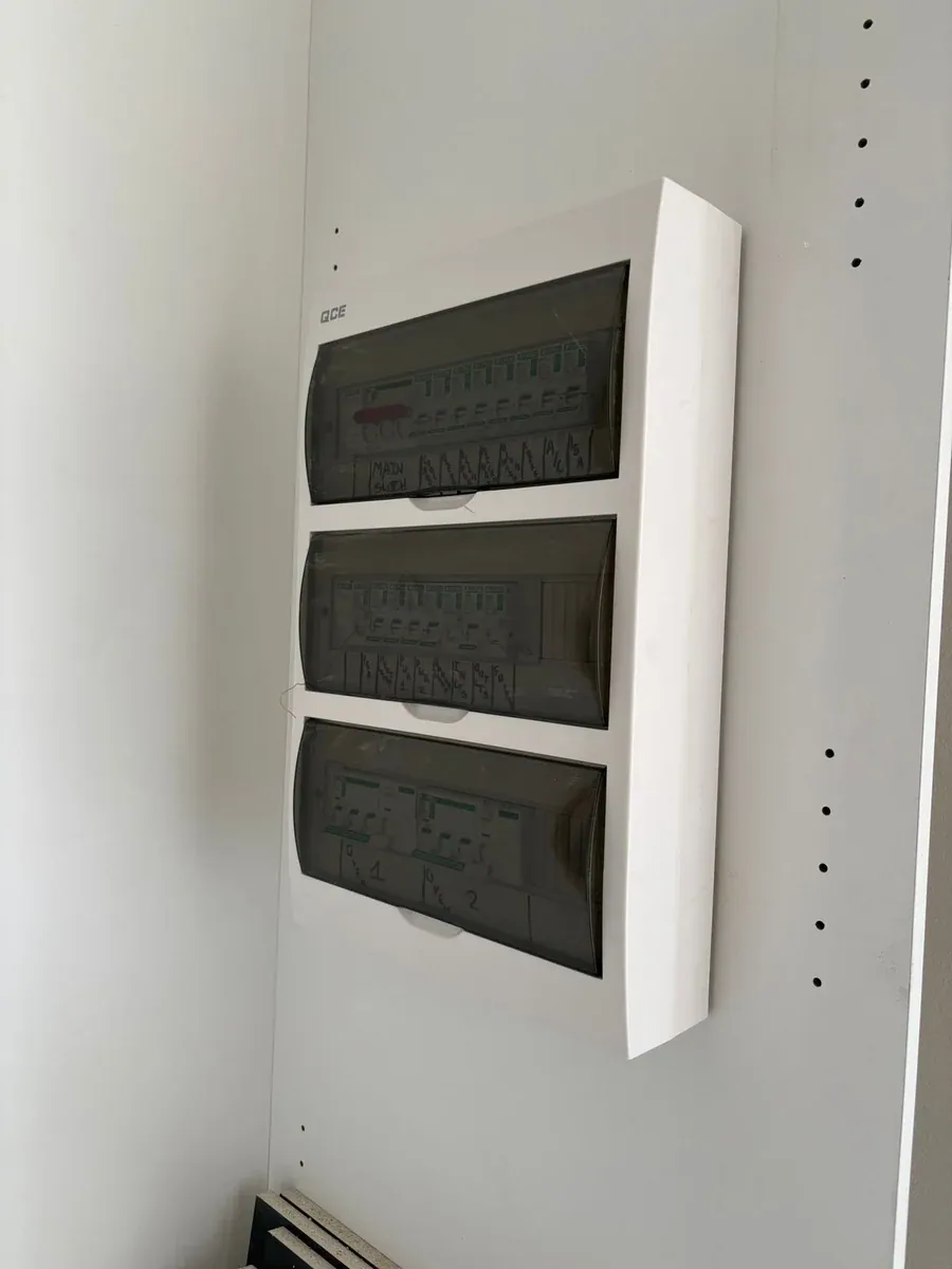 Enclosed residential switchboard from MTEK’s project gallery